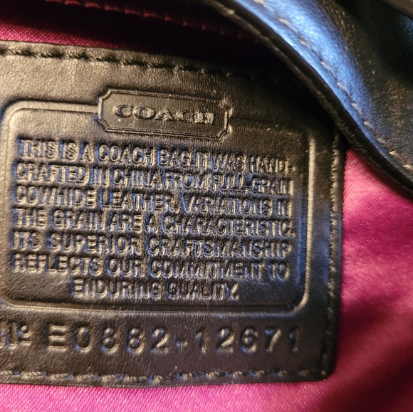 COACH CARLY Hobo Leather Shoulder Bag Black E0882-12671 EUC - Picture 11 of 13